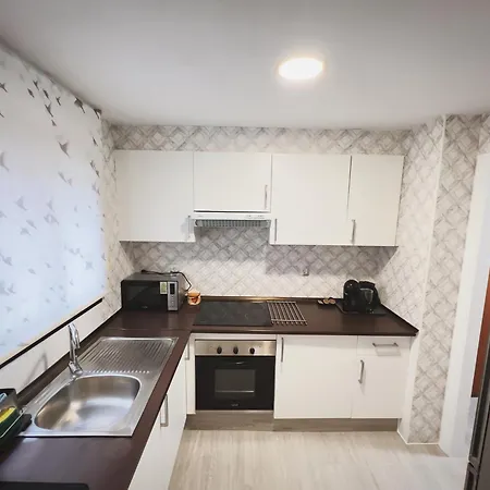 Mrv Centro Piscina Y Parking Apartman